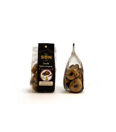 Taralli fatti a mano aglio olio e peperoncino